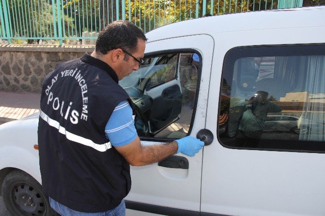 Mezar Ziyaretinde Hırsızlık