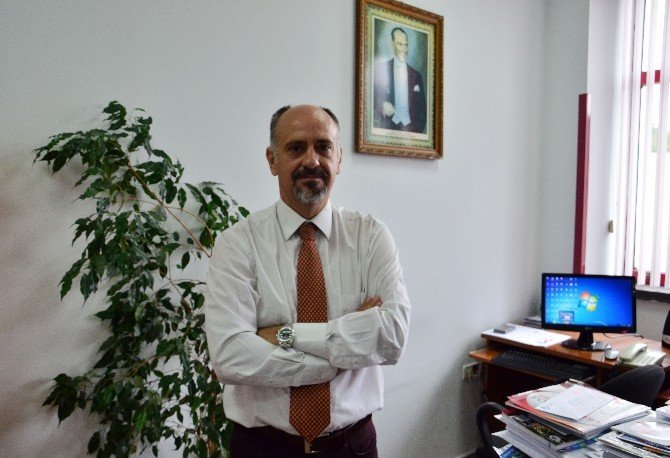 Hastalar Doktora Değil Komşuya İnanıyor