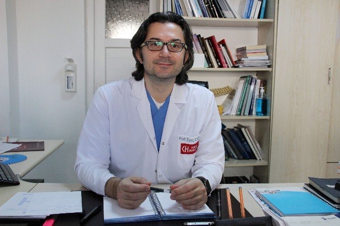 Ameliyat Olmasaydı Ayağını Kaybedecekti