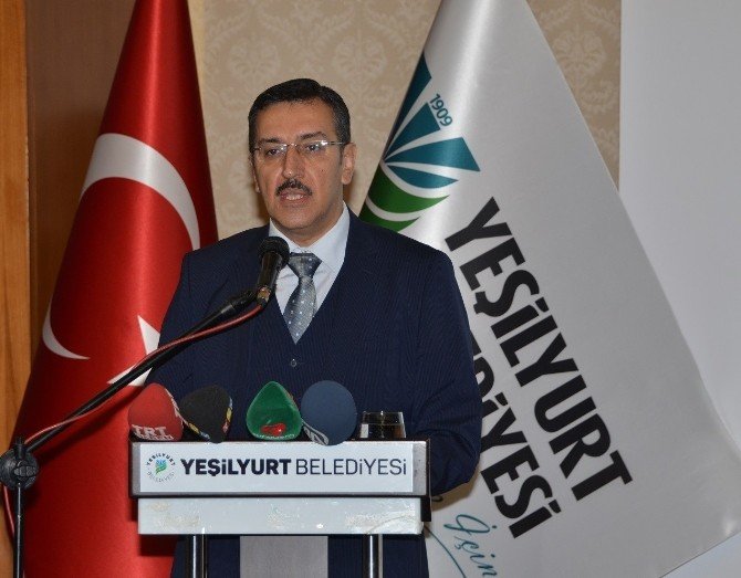 Bakan Tüfenkci, Malatya’da Muhtarlara Bilgisayar Dağıtım Törenine Katıldı