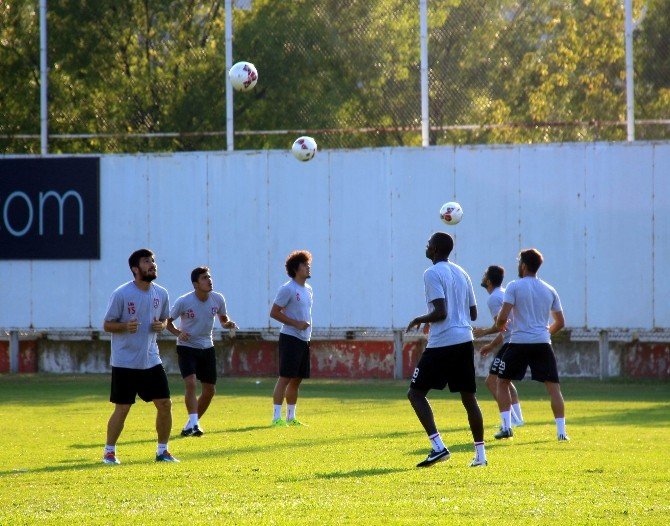 Samsunspor’dan Taha’ya Pankartlı Moral
