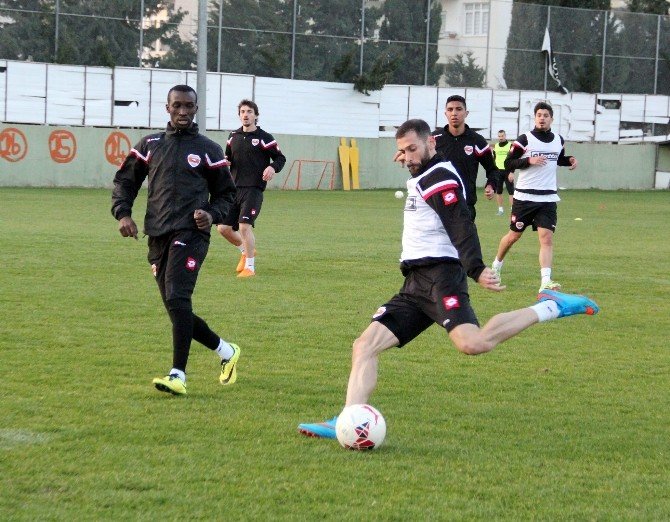 Adanaspor’da Balıkesirspor Mesaisi Sürüyor