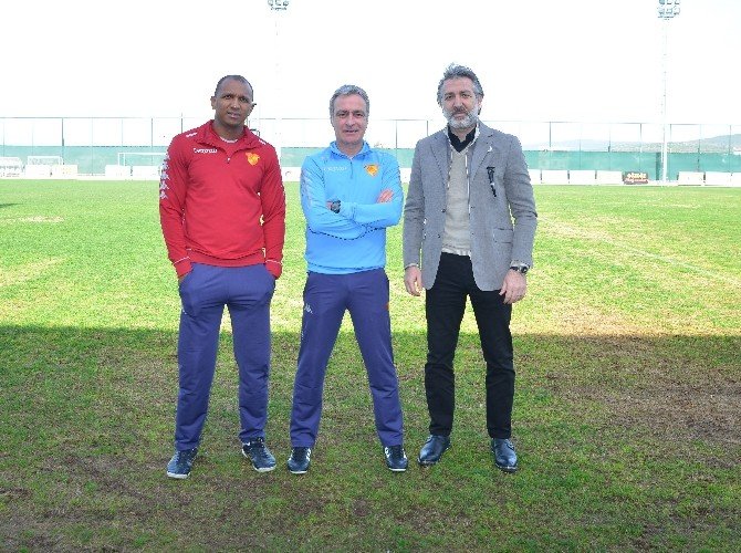 Göztepe, Önder Özen İle Sözleşme İmzaladı