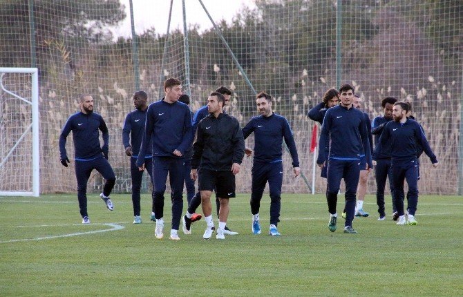 Şanlıurfaspor Antalya’da Kampa Girdi