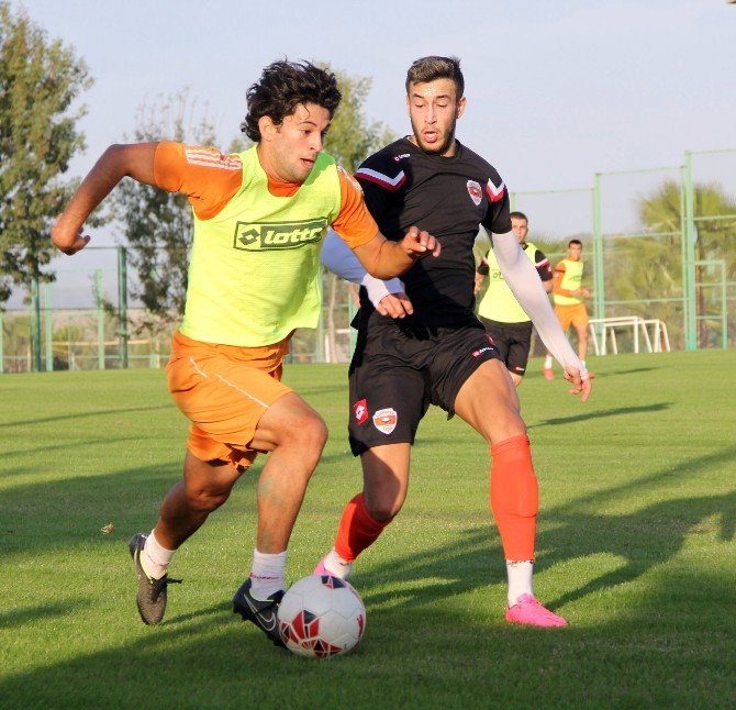 Adanaspor, A2 Takımıyla Hazırlık Maçı Yaptı