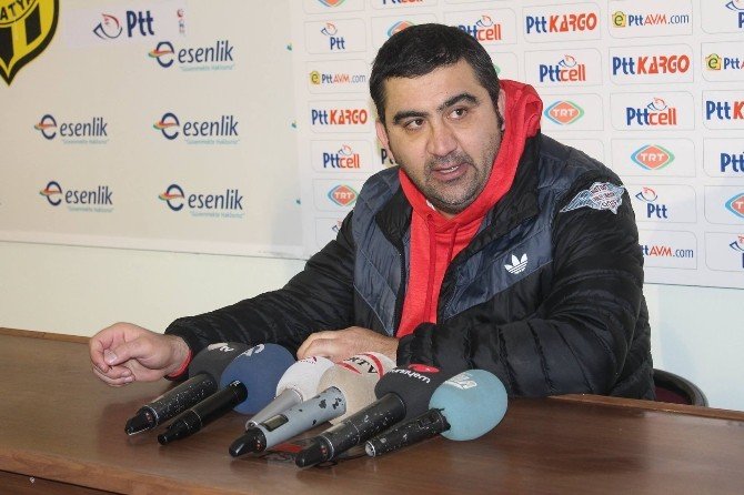 Özat: "Ben Hala Oyuncularıma İnanıyorum"