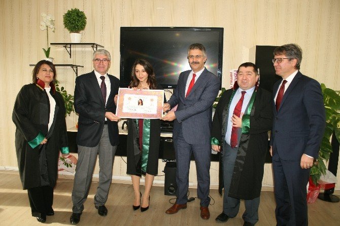 Düzce Barosuna Kayıtlı Avukat Sayısı 210 Oldu