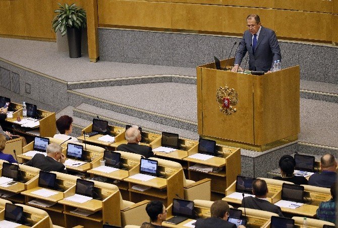 Rus Bakan Lavrov: “Abd, Yetkililerini Suriye Konusunu Görüşmek İçin Moskova’ya Göndermeyi Reddetti”