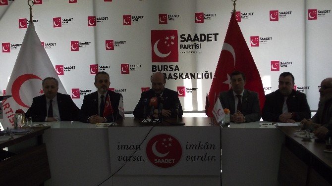 Saadet Partisi Erbakan’ı Anıyor