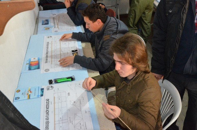 Sakem’den Maket Uçak Kursu