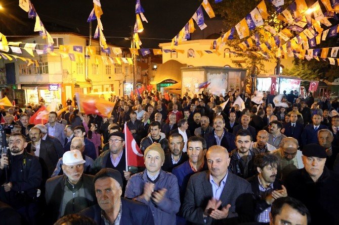 Müezzinoğlu: “Milletin Kaderini Milleti Dert Edinmeyenlere Muhtaç Etmeyin”