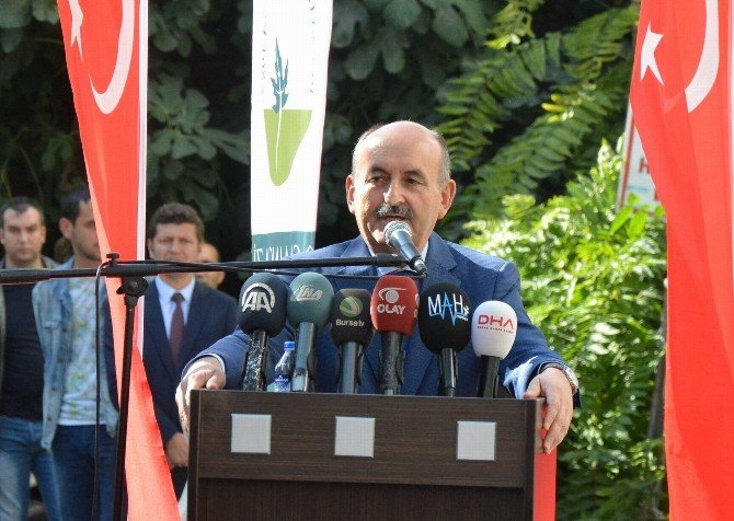 Sağlık Bakanı Müezzinoğlu, Çocuklarla Eğlendi