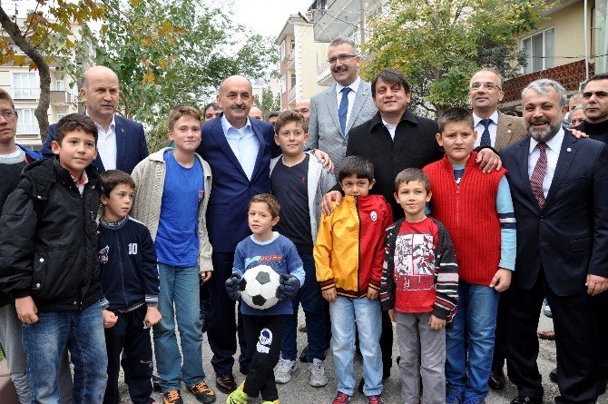Bakan Müezzinoğlu’ndan Karacabey’e Teşekkür Ziyareti