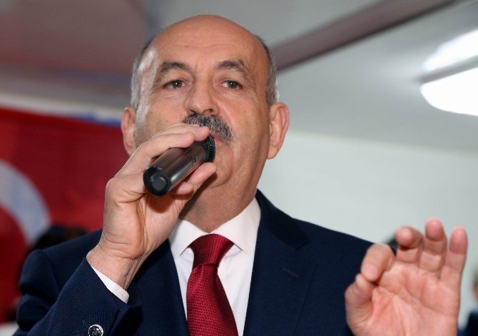 Müezzinoğlu: “Milletin Kaderini Milleti Dert Edinmeyenlere Muhtaç Etmeyin”