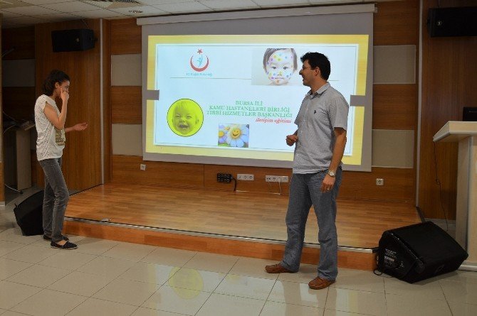 Sağlık Çalışanlarına "Drama"tik Eğitim