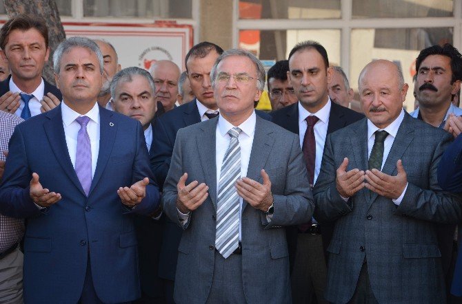 Ak Parti Genel Başkan Yardımcısı Mehmet Ali Şahin: