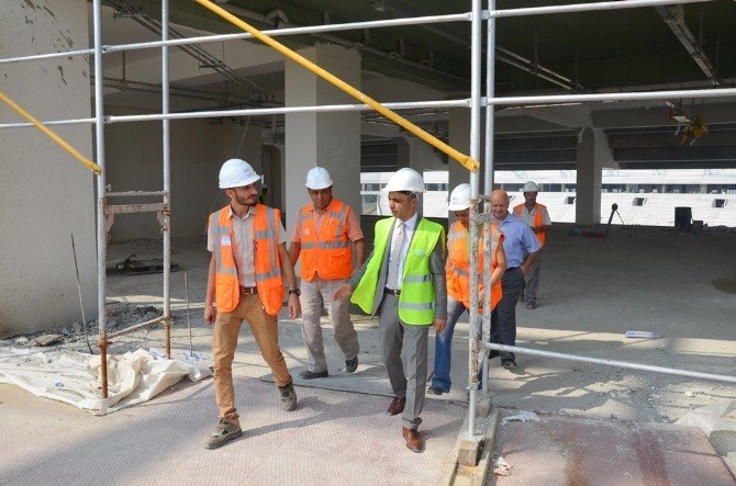 Yeni Sakarya Stadyumu’nun Yüzde 50’si Tamam