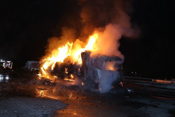 Sakarya’da Tır Yangını:1 Ölü