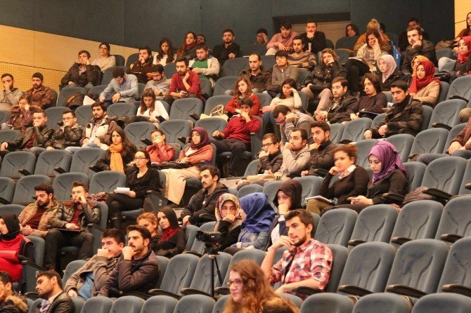 Saü’de “Geleceğin Teknoloji Dünyasında Gençliğimizin Rolü”isimli Etkinlik Düzenlendi