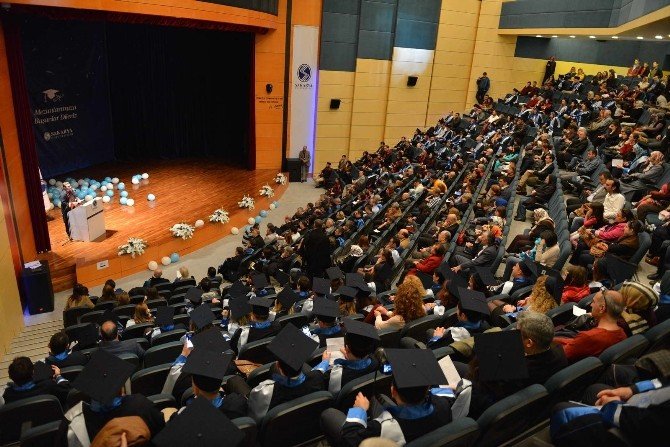 Lisansüstü Programlar Mezuniyet Töreni Yapıldı