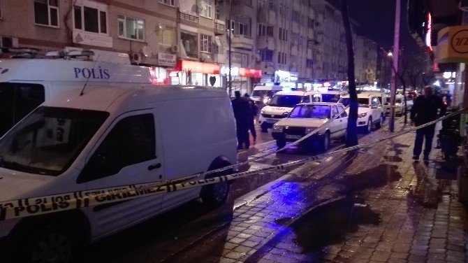 Birahanede Silahlı Saldırı: 1 Ölü, 2 Yaralı