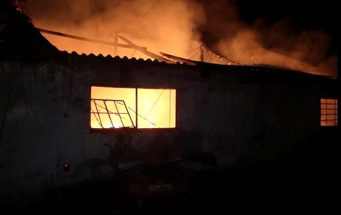 Sakarya’da Kaşık Atölyesinde Yangın