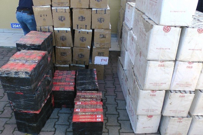 Sakarya’da 84 Bin Paket Kaçak Sigara Ele Geçirildi