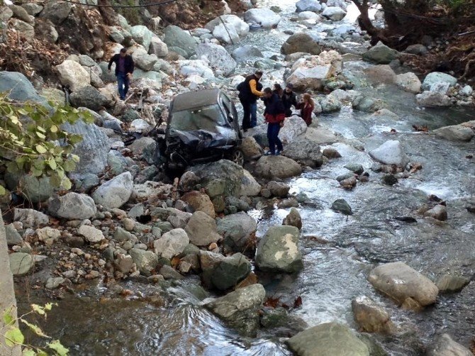 Sakarya’da Kaza: 3 Ağır Yaralı
