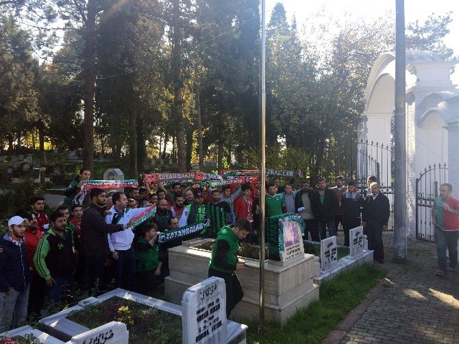 Diyarbakırlılar Şehit Gaffar Okkan’ı Unutmadılar