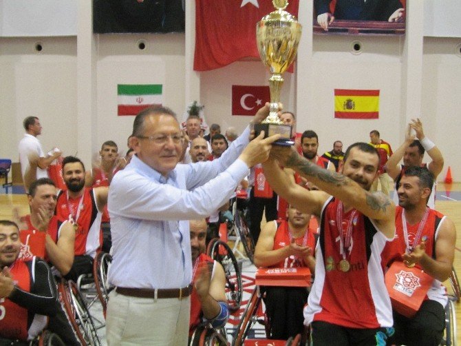 1. Uluslararası Balıkesir Cup’ta Şampiyon Türkiye