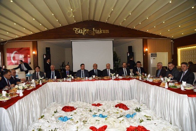 Başkan Yılmaz: “550 Km Köy Yolu Çamurdan Kurtarıldı”