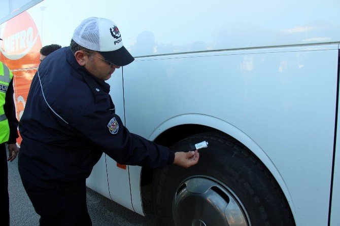 Polisten “Kar Lastiği” Uygulaması