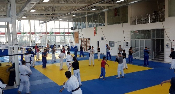 Olimpik Merkeze Yeni Judocular