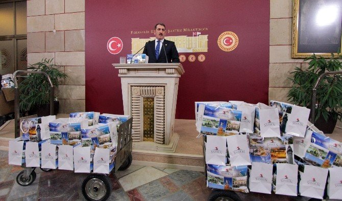 Meclis Yeni Yıla Nokul Ve Kıvratma İle Girdi