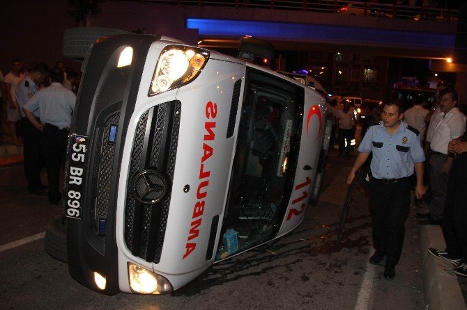 Samsun’da Ambulans Kazası: 5 Yaralı
