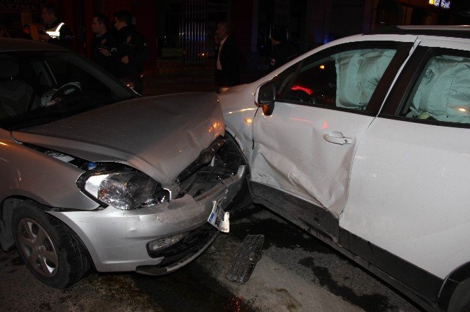 Samsun’da Trafik Kazası: 2 Yaralı