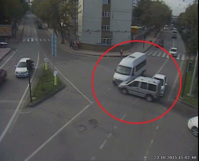 Samsun’da Trafik Kazaları Mobese Kameralarında