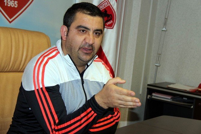 Ümit Özat Hakemlere Ateş Püskürdü