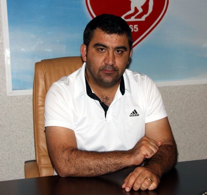 Özat: “İyi Oyuncu Transfer Edilirse ’Yok’ Demem”
