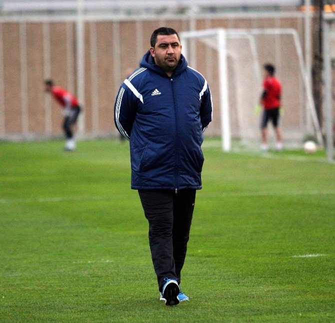 Ümit Özat Sosyal Medyadan Bombaladı