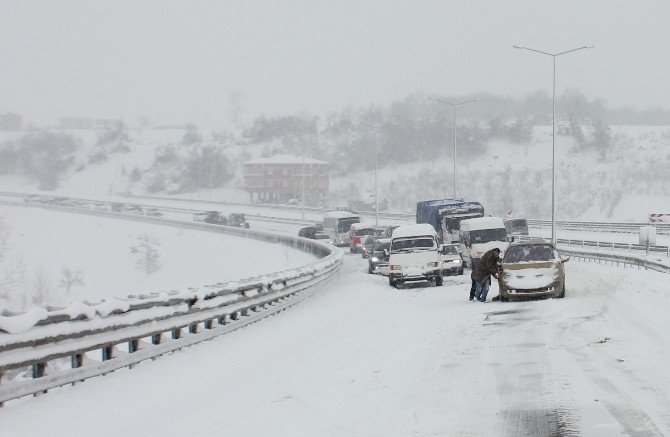 Karadeniz’de Kar Çilesi