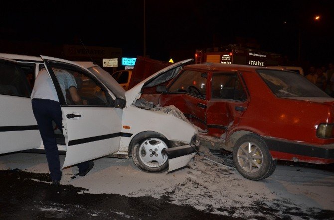 Samsun’da 4 Araç Birbirine Girdi: 11 Yaralı