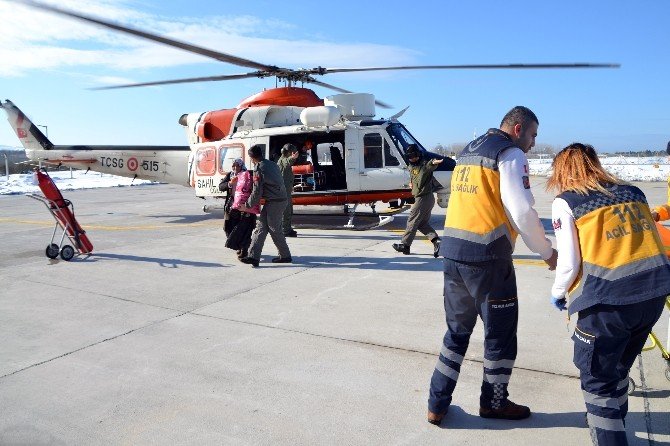 Hamile Kadın Sahil Güvenlik Helikopteri İle Hastaneye Yetiştirildi