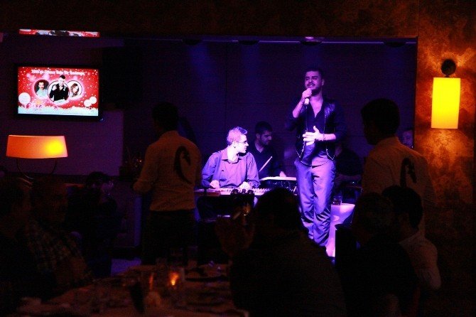 Samy Ertan Yeniden Rescate Otel’de Sahne Aldı