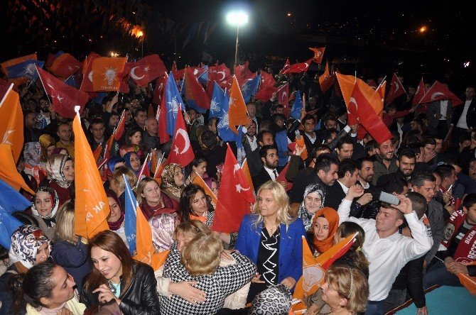 Kocaeli’de Ak Parti’nin Seçim Zaferi Coşkuyla Kutlandı