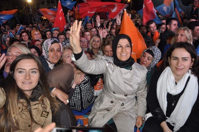 Kocaeli’de Ak Parti’nin Seçim Zaferi Coşkuyla Kutlandı