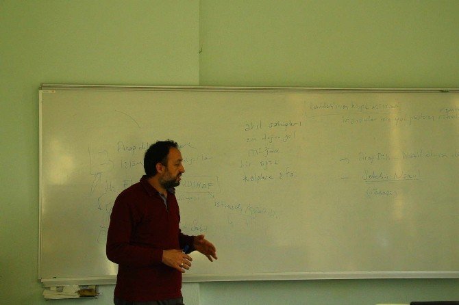 Saü’de “Meal, Tevil, Tefsir, Yorum, Kur-an’a Nasıl Yaklaşalım?” Konulu Seminer Düzenlendi