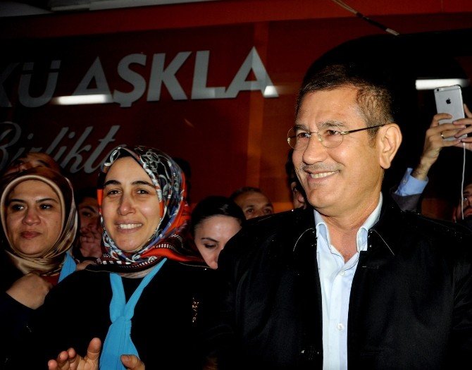 Nurettin Canikli Seçim Sonrası Atatürk Meydanı’nda Konuştu