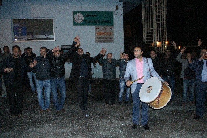 Işid’in Rehin Aldığı Başkonsolos Mecliste