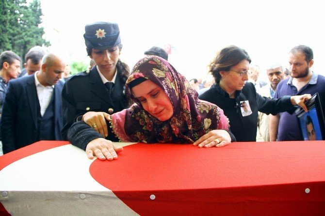 Şehit Polis Burak Zor Samsun’da Toprağa Verildi